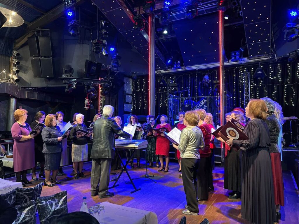 maria antoniou xristougenniatikes ekdiloseis 7