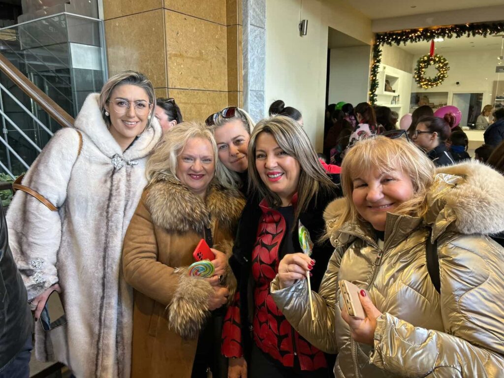 maria antoniou eortastikes ekdhloseis 27