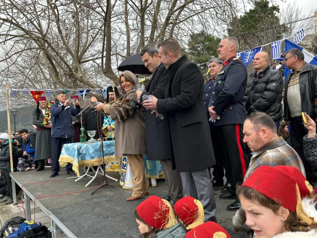 maria antoniou theofania kastoria 10