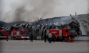   ¥¡ £ ¡£¤£ £¤ ¤¡  3 ¡¥£ © 2 ¤ ¥¤