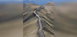 dromos ston grammo kai stravopatima megatonon porisma poy kaiei kai myrizei eisaggelea 1