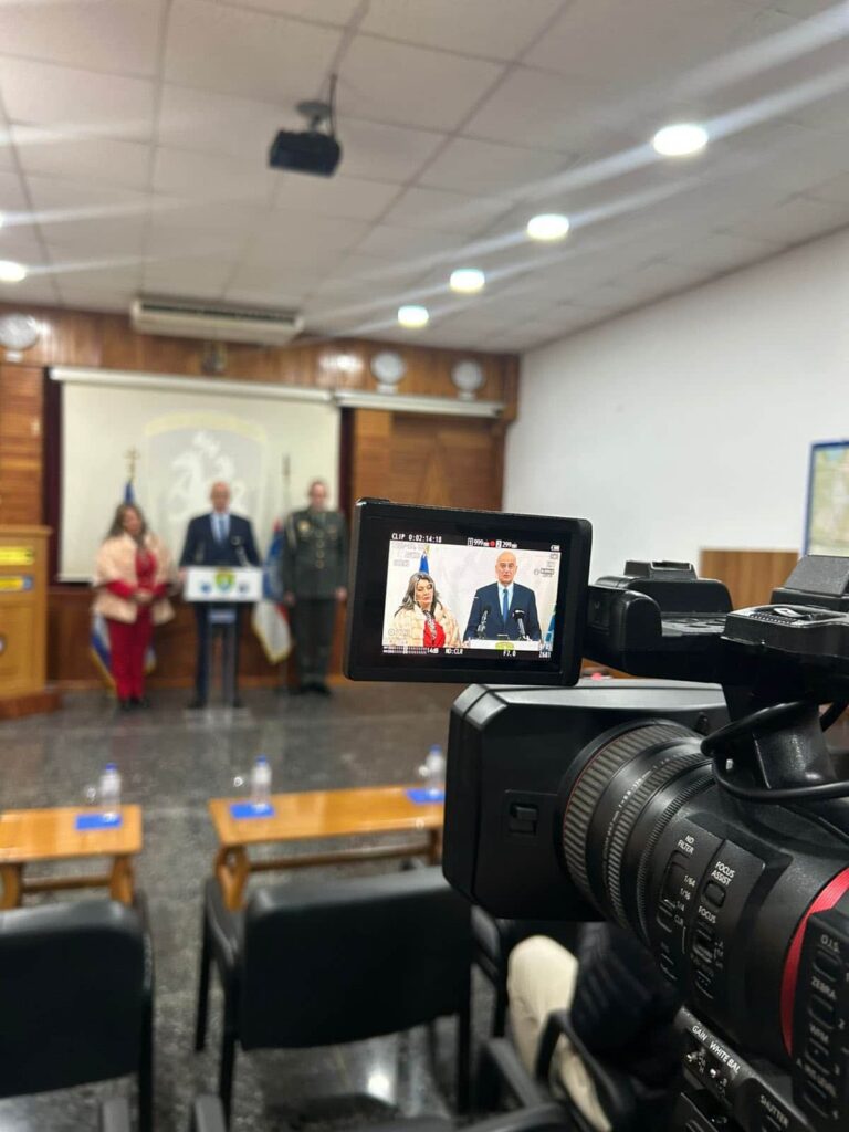 maria antoniou nikos dendias karavaggeleia 13