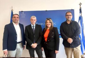 maria antoniou yfypourgos karagkounis ektrofeis gounoforon zoon