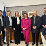 maria antoniou yfypourgos tourismou anna karamanli 1