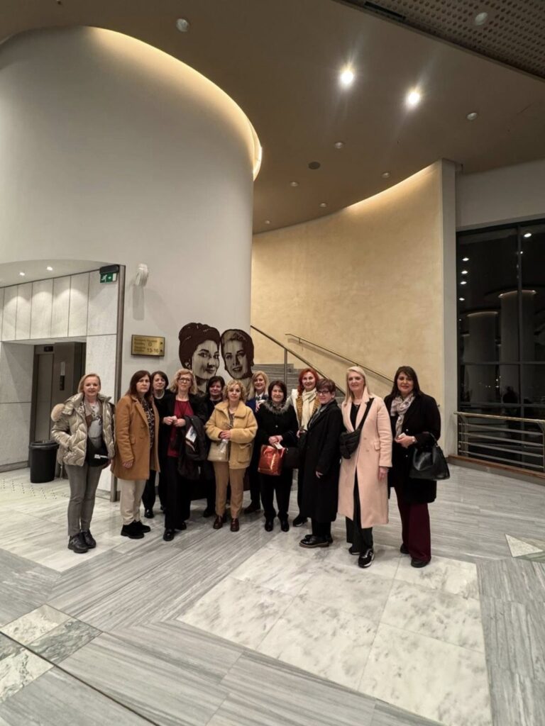 645233432 122308961420227551 4922832943359628117 n 1152x1536