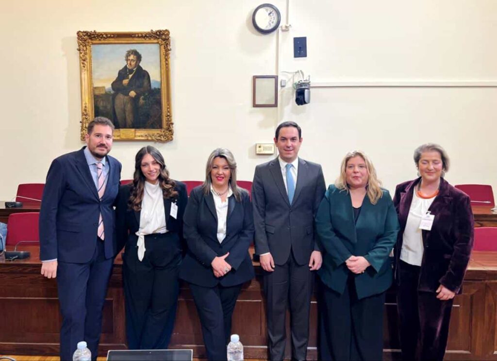 maria antoniou eme isoitas neolaias dikaiomaton anthropou 1