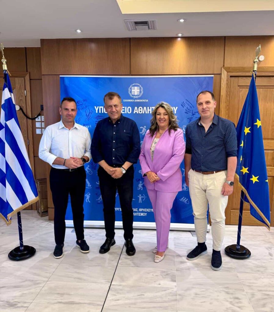 maria antoniou siskepsi me ypourgo gianni vroutsi 1