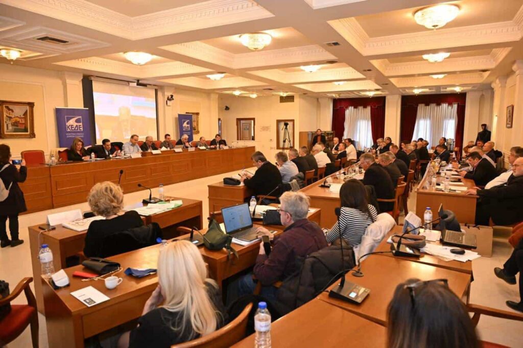 maria antoniou synedriasi kede 5