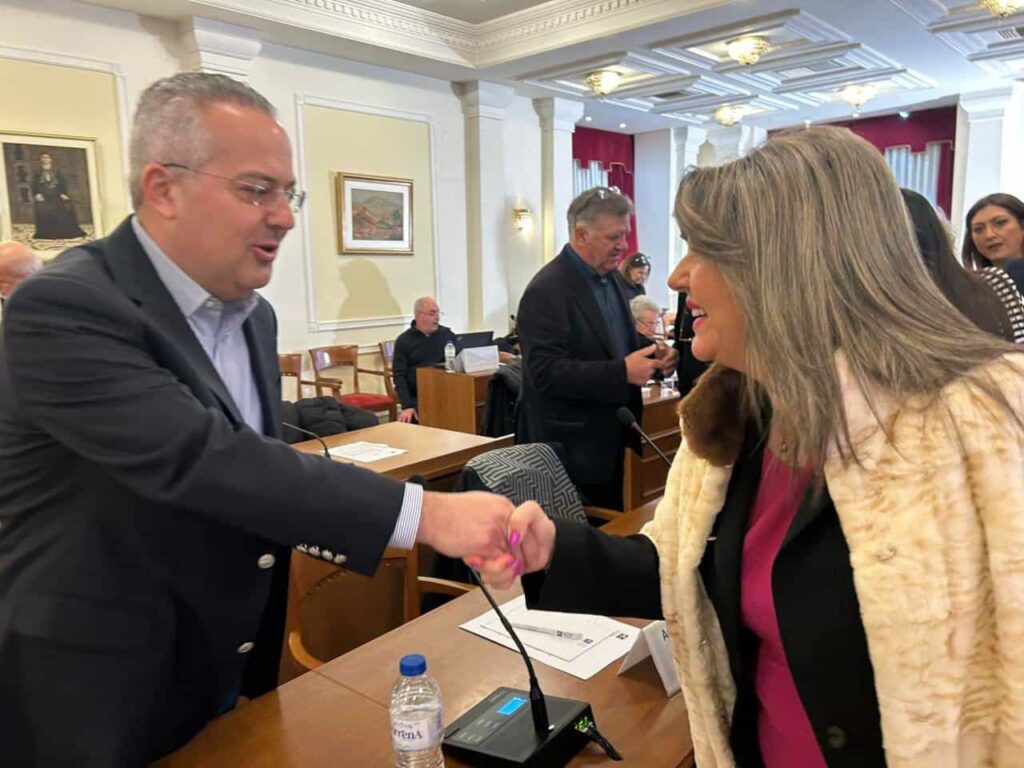 maria antoniou synedriasi kede 8