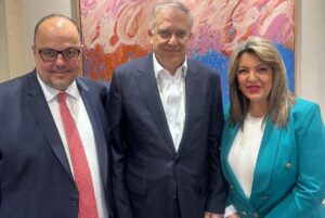 maria antoniou ypourgos anaptixis theodorikakos gg kritikos