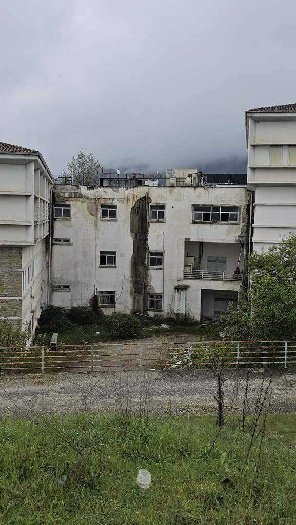 188f4b27 e878 4e7b ad1a a7d3cbad779c