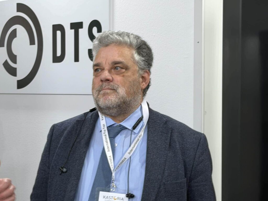 45dc8253 e54a 4e16 93e1 ba957bd69f45