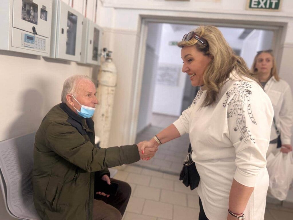 maria antoniou episkepsi nosokomeio kastorias pascha 17