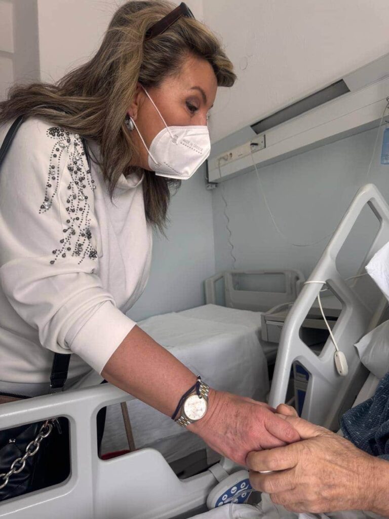 maria antoniou episkepsi nosokomeio kastorias pascha 19