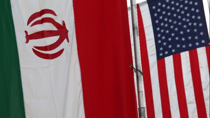 theflagsofusaandiran