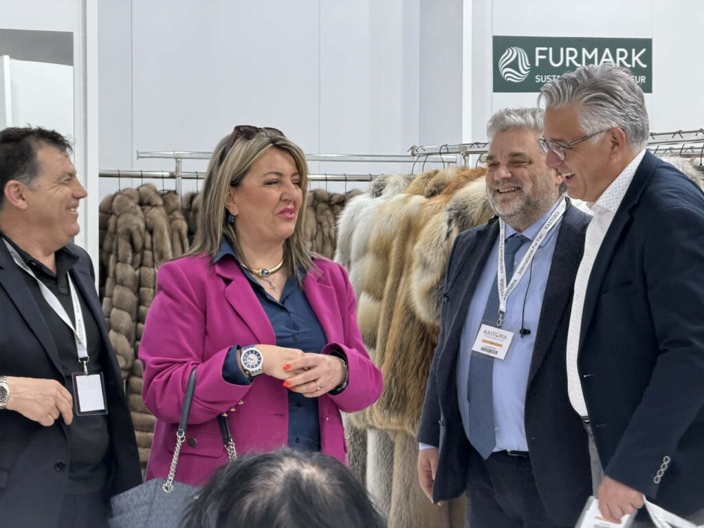 d7ca5835 c854 4881 820d 299ef79b60be