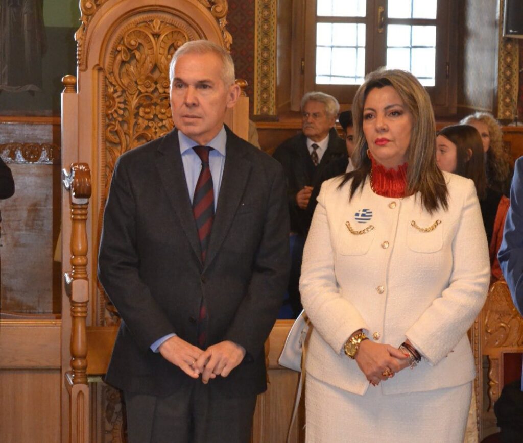 maria antoniou athanasios davakis yfypourgos ethnikis amynas