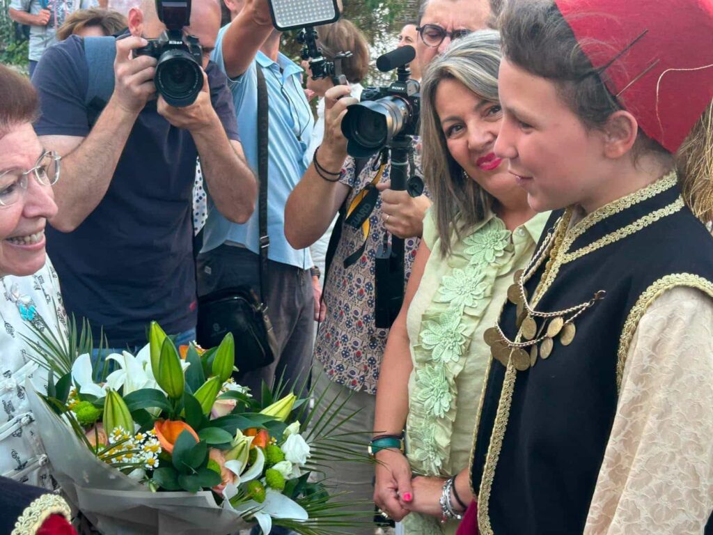 maria antoniou lina mendoni kastoria 25