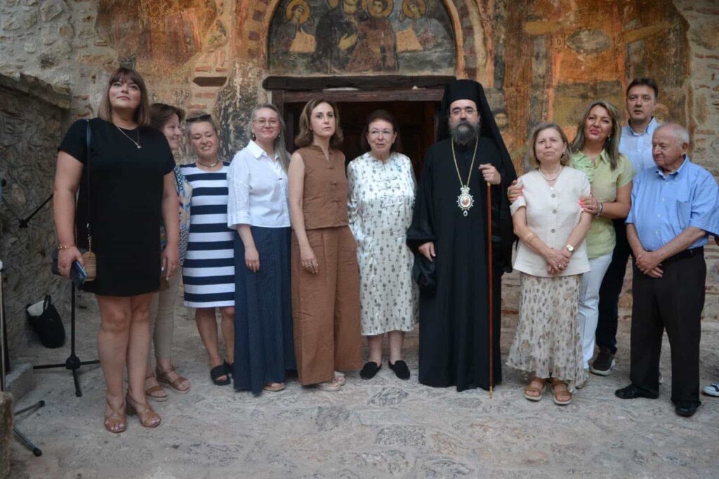 maria antoniou lina mendoni kastoria 3