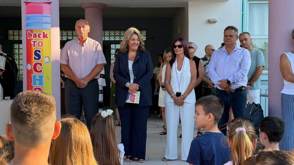 maria antoniou agiasmoi scholeion 20