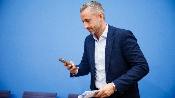 Έτοιμος για συνομιλίες σχηματισμού κυβέρνησης στη Σαξονία-Άνχαλτ ο Ούλριχ Ζίγκμουντ