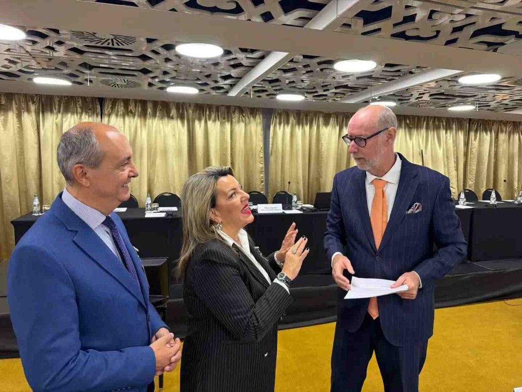 maria antoniou oase servia 6